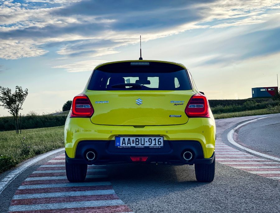 Ha már gyors, legyen sport is – Suzuki Swift Sport - STYLENEWS - Mobility - 2023 suzuki swift sport teszt, suzuki swift sport, swift sport, swift sport teszt, 