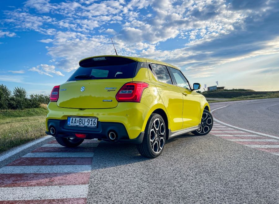 Ha már gyors, legyen sport is – Suzuki Swift Sport - STYLENEWS - Mobility - 2023 suzuki swift sport teszt, suzuki swift sport, swift sport, swift sport teszt, 