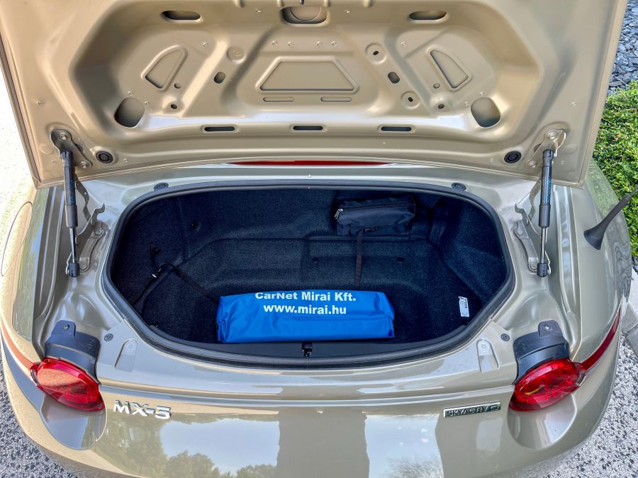 Ikon – Mazda MX-5 Roadster - STYLENEWS - Mobility - 2023 MX-5 teszt, mazda MX-5 teszt, Mazda MX5 Roadster teszt, mx-5 mazda, mx5 mazda, 