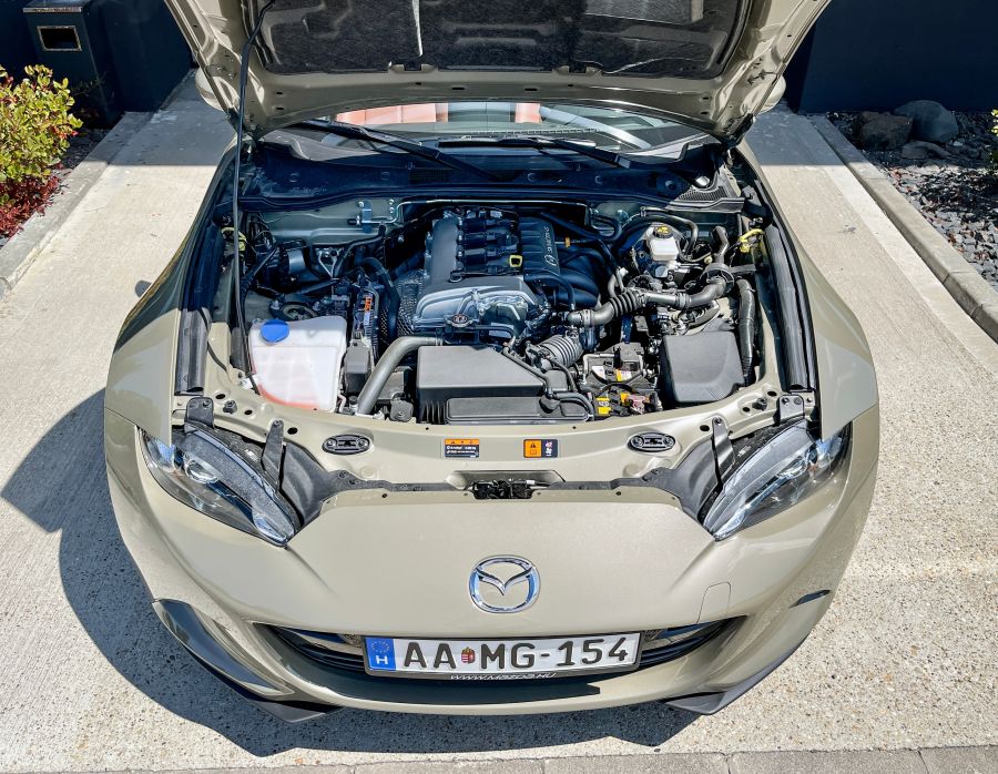 Ikon – Mazda MX-5 Roadster - STYLENEWS - Mobility - 2023 MX-5 teszt, mazda MX-5 teszt, Mazda MX5 Roadster teszt, mx-5 mazda, mx5 mazda, 