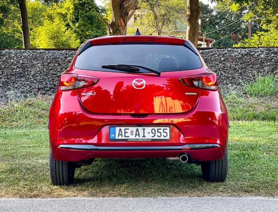 Kettő van belőle – 2023 Mazda 2 Homura Aka G115 - STYLENEWS - Mobility - 2023 Mazda 2 teszt, Mazda 2, Mazda 2 Homura AKA teszt, Mazda 2 Homura G115 teszt, 