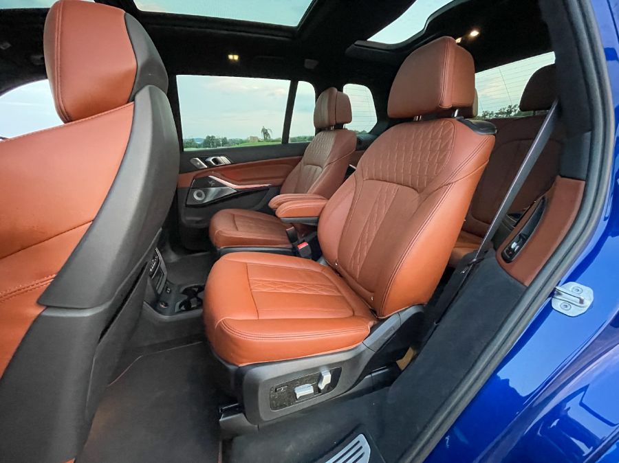 Nem helyrajzi kérdés – BMW X7 M60i xDrive - STYLENEWS - Mobility - 2023 BMW X7 M60i teszt, 2023 X7 M60i, BMW X7, BMW X7 M60i xDrive teszt, BMW X7 teszt, x7, x7 m60i, X7 M60i teszt, 