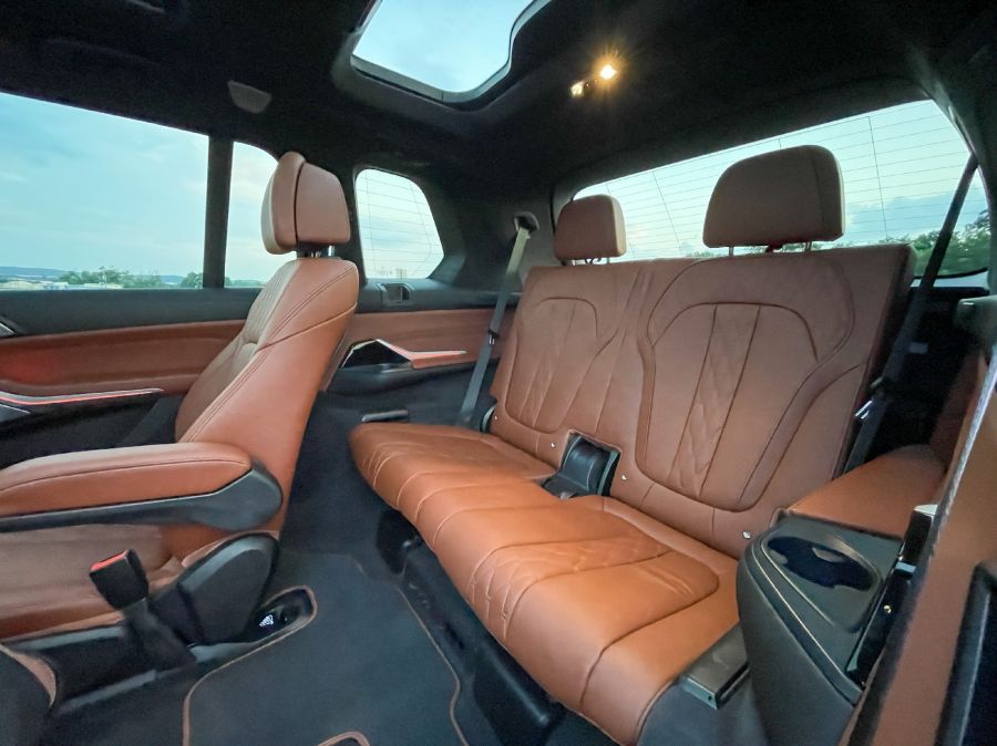 Nem helyrajzi kérdés – BMW X7 M60i xDrive - STYLENEWS - Mobility - 2023 BMW X7 M60i teszt, 2023 X7 M60i, BMW X7, BMW X7 M60i xDrive teszt, BMW X7 teszt, x7, x7 m60i, X7 M60i teszt, 