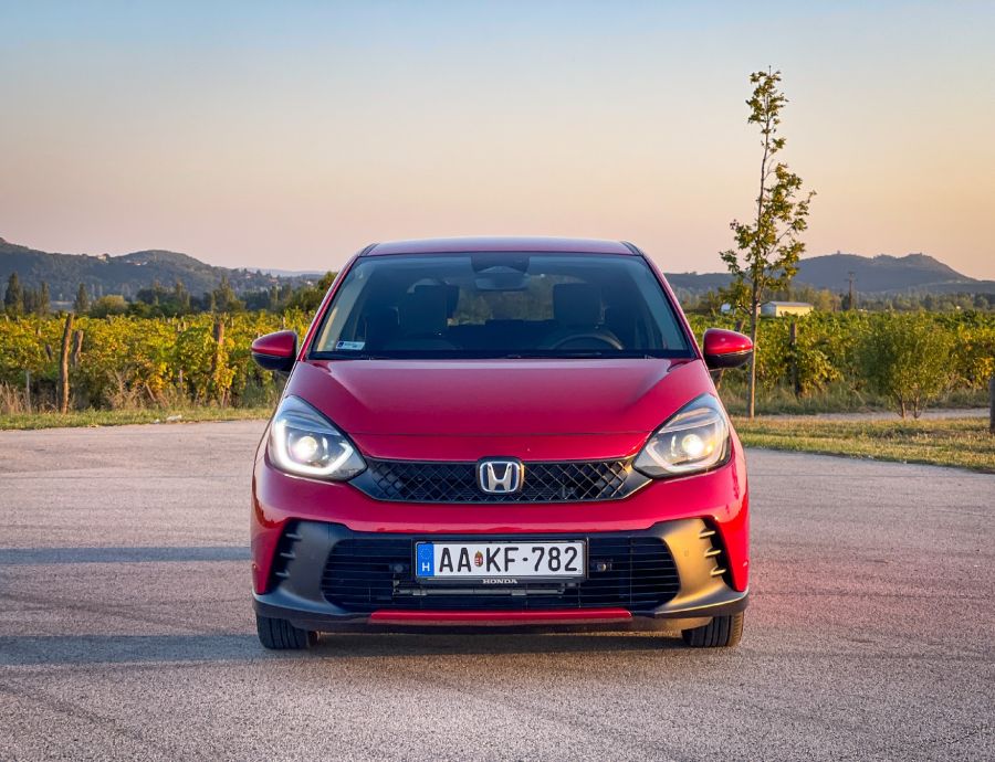 Kívül kicsi, belül nagy – Honda Jazz 1.5 i-MMD Hybrid Advance - STYLENEWS - Mobility - 2023 Honda Jazz 1%2C5 i-MMD Hybris Advance teszt, 2023 Honda Jazz hybrid teszt, honda jazz, Honda jazz hybrid teszt, 