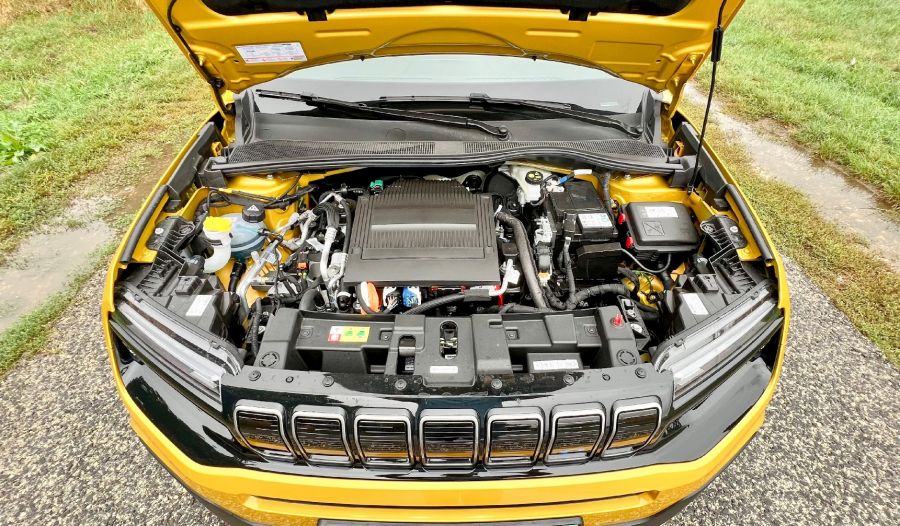 A legjobbnak ítélt – Jeep Avenger Summit - STYLENEWS - Mobility - 2023 car of the year teszt, 2023 Jeep Avenger teszt, Jeep autocentrumszabo, Jeep Avenger electric teszt, Jeep Avenger Summit teszt, Jeep Avenger teszt, 