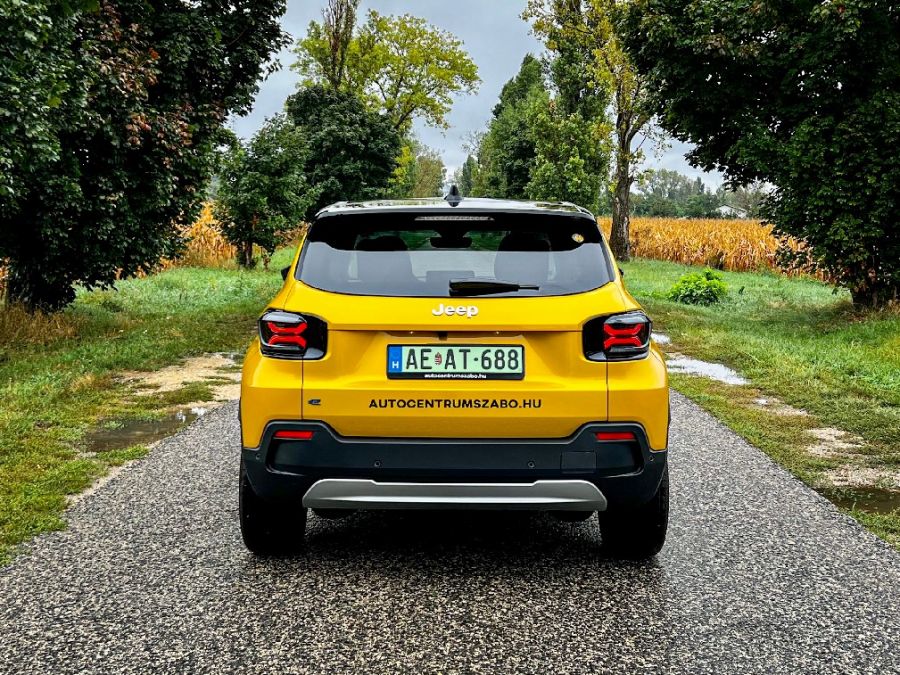 A legjobbnak ítélt – Jeep Avenger Summit - STYLENEWS - Mobility - 2023 car of the year teszt, 2023 Jeep Avenger teszt, Jeep autocentrumszabo, Jeep Avenger electric teszt, Jeep Avenger Summit teszt, Jeep Avenger teszt, 