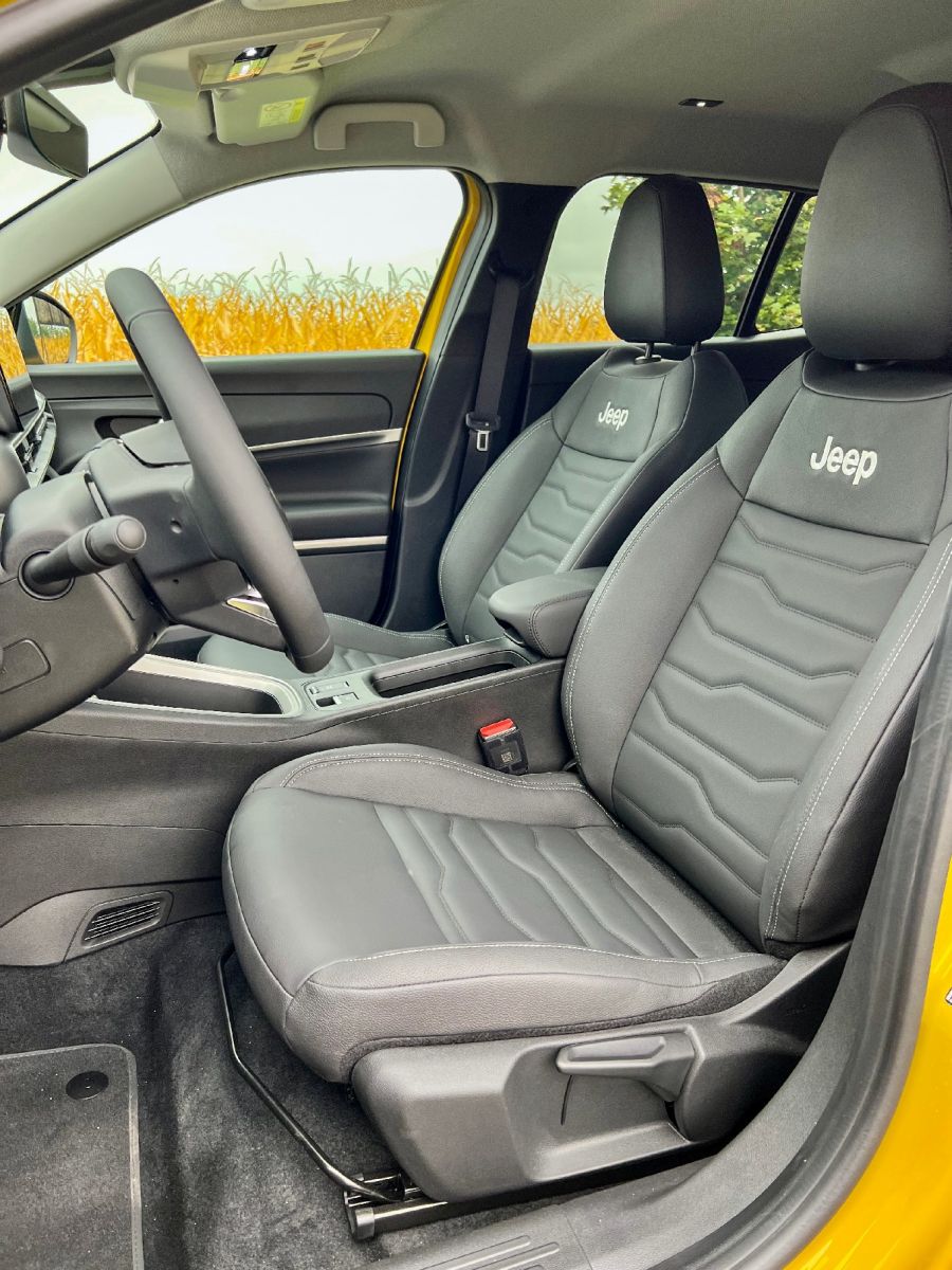 A legjobbnak ítélt – Jeep Avenger Summit - STYLENEWS - Mobility - 2023 car of the year teszt, 2023 Jeep Avenger teszt, Jeep autocentrumszabo, Jeep Avenger electric teszt, Jeep Avenger Summit teszt, Jeep Avenger teszt, 