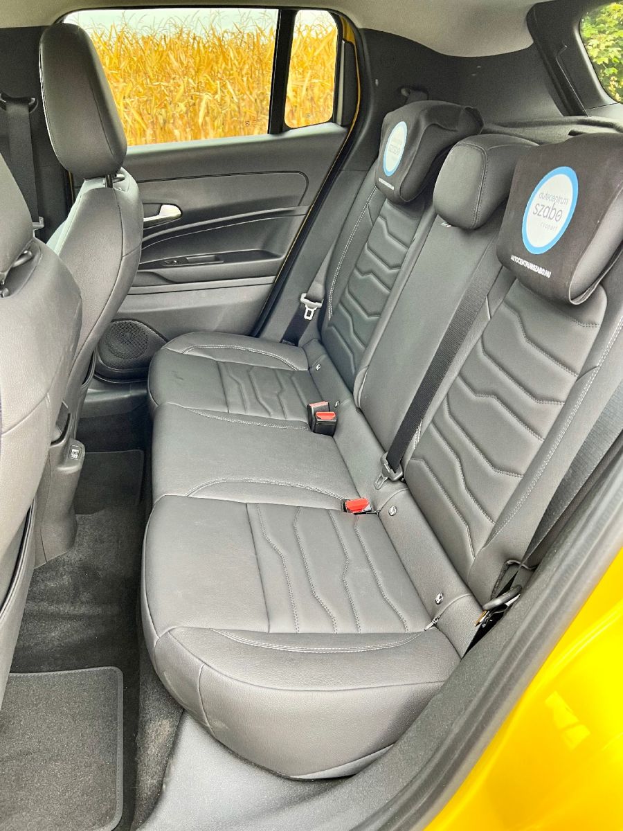 A legjobbnak ítélt – Jeep Avenger Summit - STYLENEWS - Mobility - 2023 car of the year teszt, 2023 Jeep Avenger teszt, Jeep autocentrumszabo, Jeep Avenger electric teszt, Jeep Avenger Summit teszt, Jeep Avenger teszt, 