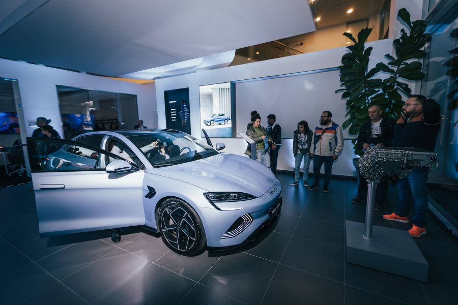 Megnyitotta BYD szalonját a Wallis Motor Duna - STYLENEWS - Mobility - byd, byd atto 3, byd dolphin, byd magyarország, byd seal, wallis, wallis motor duna, 