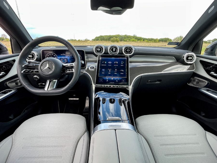 Amikor a presztízsből luxus lesz – Mercedes Benz GLC 400e 4Matic Coupé - STYLENEWS - Mobility - glc coupe 2023, glc coupe 400e, GLC coupé PHEV teszt, glc mercedes, Mercedes GLC coupé 400e teszt, Mercedes-Benz GLC 400e teszt, 