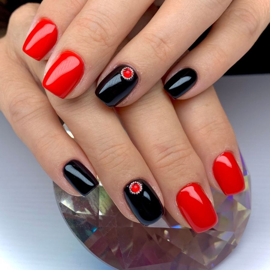 Halloweeni Körmök: Varázslatos Manikűr - SZÉPSÉG -  - halloweeni körmök, köröm, manikűr, 