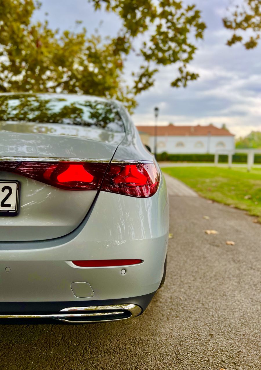 Szemet gyönyörködtető látvány – Mercedes-Benz E osztály bemutató - STYLENEWS - Mobility - 2023 Mercedes E, E osztály bemutató, mercedes benz, mercedes benz e osztály, mercedes e bemutató, 