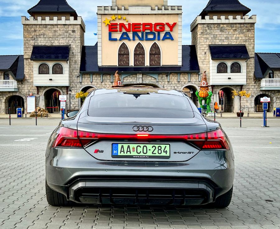 Különleges – Audi RS e-tron GT - STYLENEWS - Mobility - 2023 e-tron gt, audi rs e-tron gt teszt, rs e-tron gt, rs e-tron gt teszt, 