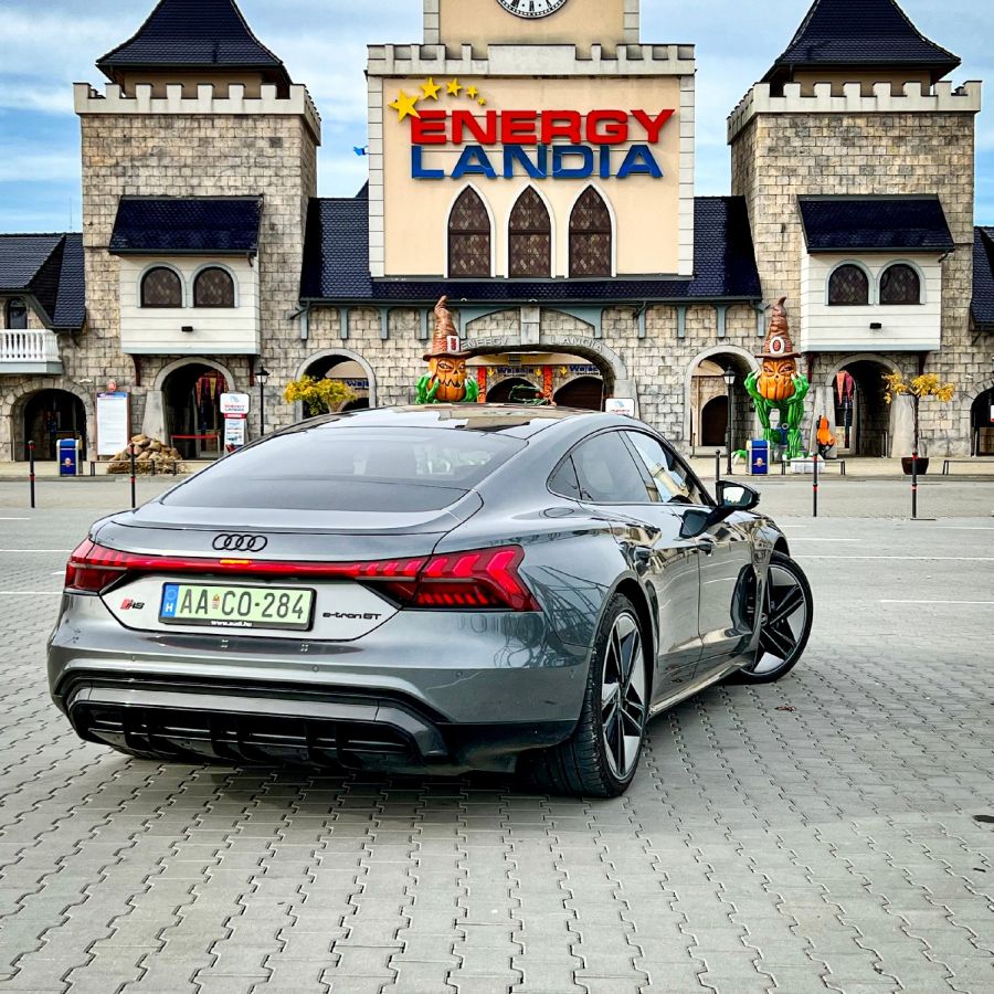 Különleges – Audi RS e-tron GT - STYLENEWS - Mobility - 2023 e-tron gt, audi rs e-tron gt teszt, rs e-tron gt, rs e-tron gt teszt, 