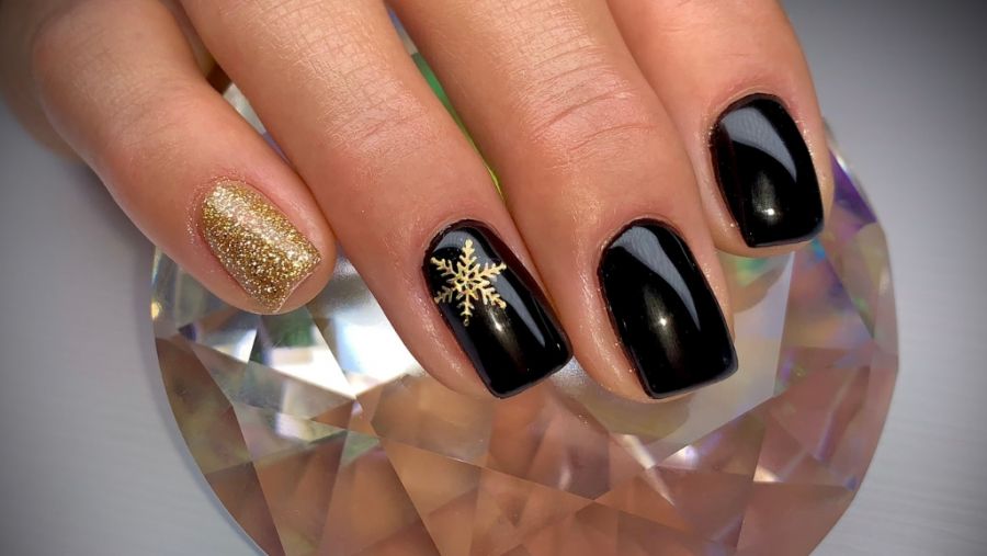 Karácsonyi Körmök: Ünnepi Manikűr - SZÉPSÉG -  - 