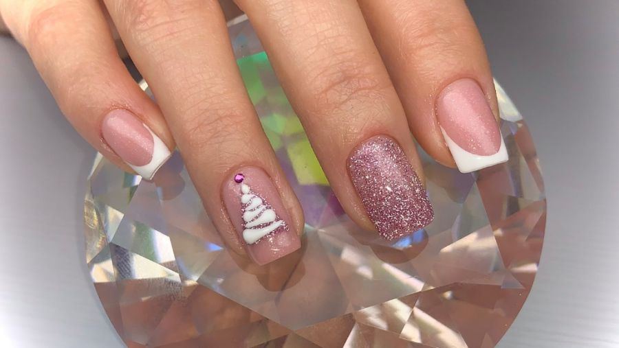 Karácsonyi Körmök: Ünnepi Manikűr - SZÉPSÉG -  - 