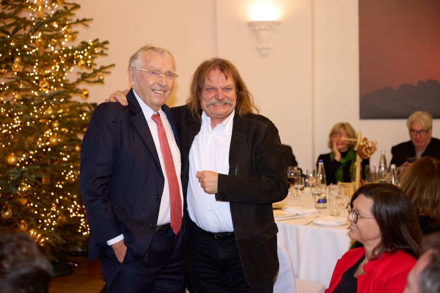 Leslie Mandokit kitüntette a Bajor kormány, ugyanis ő lett az év vállalkozója - STYLENEWS - Aktuális - aranylemez, Erich Sixt, Ilse Aigne, Leslie Mandoki, mandoki soulmates, Platina lemez, studio, Zene, 