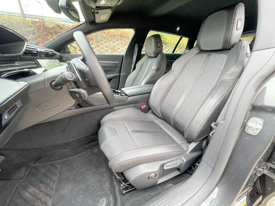 Szemben az árral - Peugeot 508 SW Allure 1,5 BlueHDI 130 - STYLENEWS - Mobility - 2023 Peugeot 508 SW 1%2C5 BlueHDI teszt, 508 peugeot, 508 Peugeot 2023, Peugeot 508 SW Allure 1%2C5 dízel teszt, Peugeot 508 teszt, 