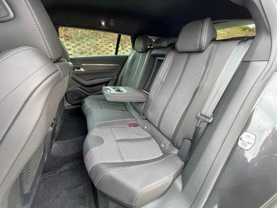 Szemben az árral - Peugeot 508 SW Allure 1,5 BlueHDI 130 - STYLENEWS - Mobility - 2023 Peugeot 508 SW 1%2C5 BlueHDI teszt, 508 peugeot, 508 Peugeot 2023, Peugeot 508 SW Allure 1%2C5 dízel teszt, Peugeot 508 teszt, 