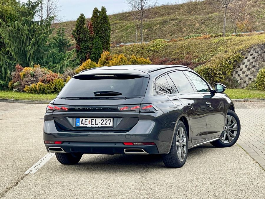Szemben az árral - Peugeot 508 SW Allure 1,5 BlueHDI 130 - STYLENEWS - Mobility - 2023 Peugeot 508 SW 1%2C5 BlueHDI teszt, 508 peugeot, 508 Peugeot 2023, Peugeot 508 SW Allure 1%2C5 dízel teszt, Peugeot 508 teszt, 