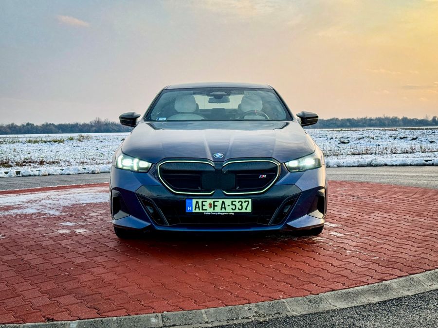 Hetes alá – BMW i5 M60 - STYLENEWS - Mobility - BMW i5 M60, bmw i5 M60 teszt, BMW i5 teszt, i5 M60, i5 M60 tesz, 