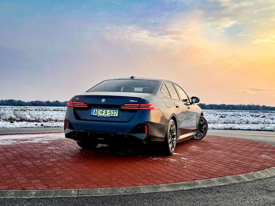 Hetes alá – BMW i5 M60 - STYLENEWS - Mobility - BMW i5 M60, bmw i5 M60 teszt, BMW i5 teszt, i5 M60, i5 M60 tesz, 