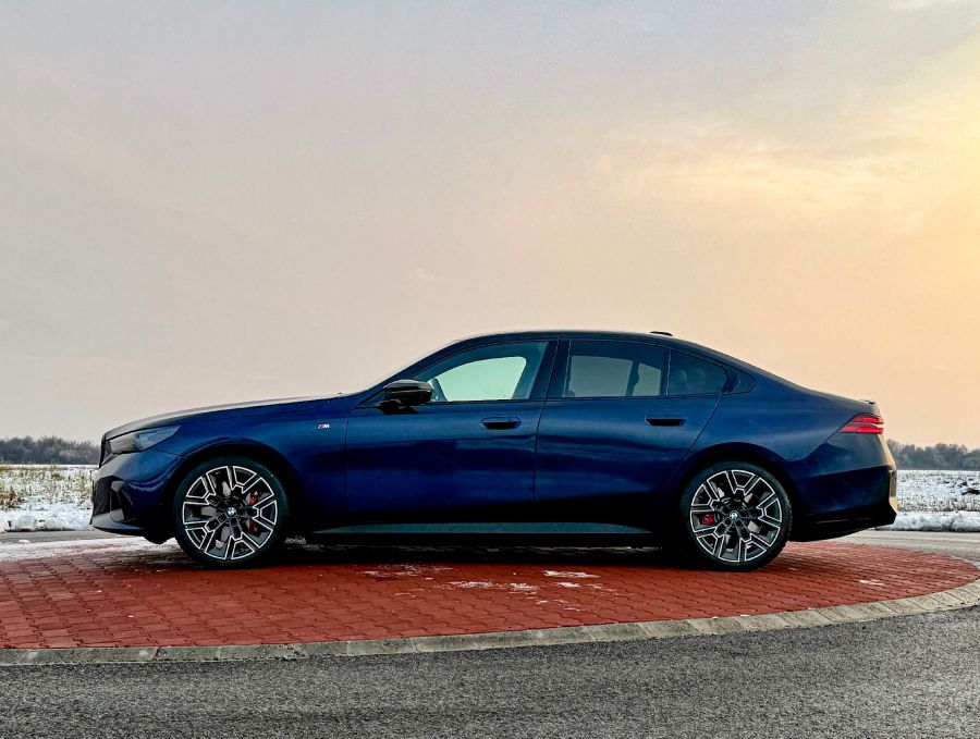 Hetes alá – BMW i5 M60 - STYLENEWS - Mobility - BMW i5 M60, bmw i5 M60 teszt, BMW i5 teszt, i5 M60, i5 M60 tesz, 