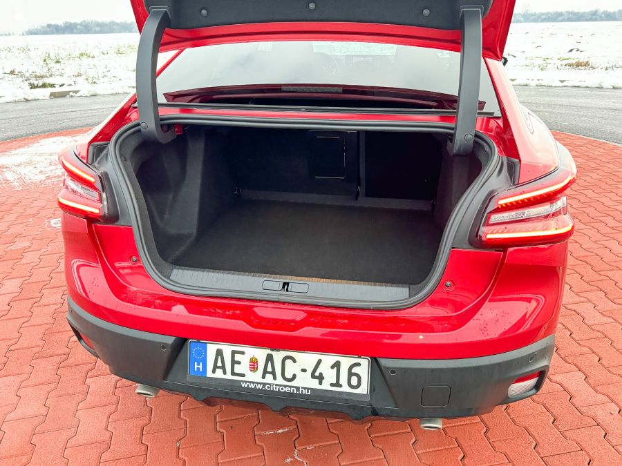 Benzines családi 2023 – Citroën C4 X 1.2 - STYLENEWS - Mobility - Citroen C4 X 1%2C2 teszt, Citroen c4 x benzin, Citroen c4 x teszt, 