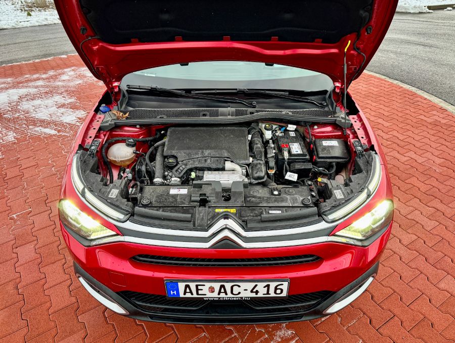 Benzines családi 2023 – Citroën C4 X 1.2 - STYLENEWS - Mobility - Citroen C4 X 1%2C2 teszt, Citroen c4 x benzin, Citroen c4 x teszt, 