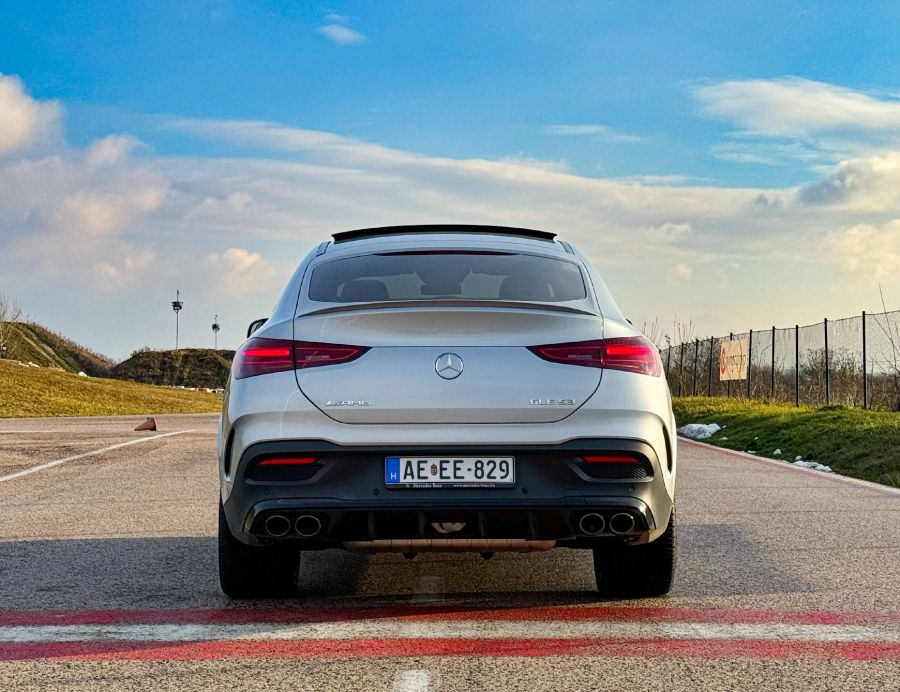 Státusz - Mercedes-AMG GLE 53 4MATIC+ Coupé Mild hybrid - STYLENEWS - Mobility - GLE 53 amg teszt, Mercedes amg GLE 53 4Matic coupé teszt, mercedes gle, Mercedes GLE cloupé teszt, mercedes-amg gle 53 teszt, 