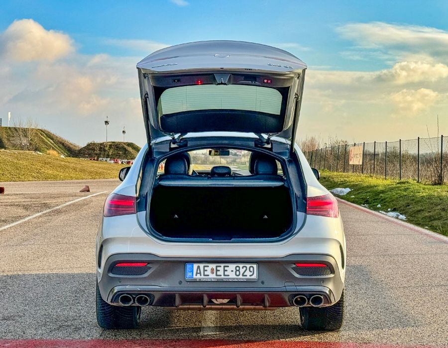 Státusz - Mercedes-AMG GLE 53 4MATIC+ Coupé Mild hybrid - STYLENEWS - Mobility - GLE 53 amg teszt, Mercedes amg GLE 53 4Matic coupé teszt, mercedes gle, Mercedes GLE cloupé teszt, mercedes-amg gle 53 teszt, 