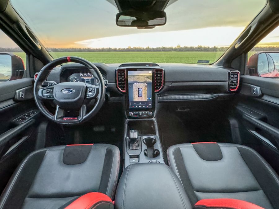 Pickup a csúcson – Ford Ranger Raptor 3.0 Eco Boost - STYLENEWS - Mobility - 2023 Ford ranger raptor teszt, 2023 Ranger Raptor 3.0 Eco Boost teszt, Ford Ranger Raptor teszt, raptor teszt, 