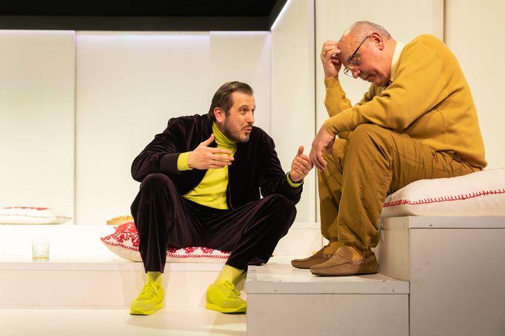 Mi köze a házasságnak a szerelemhez? - Máté Gábor és Grecsó Krisztián közösen a Katona József Színházban - Kultúr-kitérő -  - abúziv viselkedés, abúzus, Grecsó Krisztián, Greta Thunberg, Katona József Színház, Máté Gábor, színházi kritika, társadalom, Tíz eszkimó, 