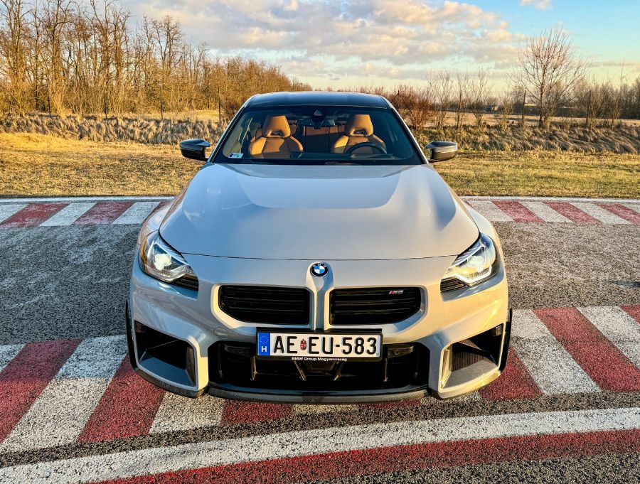 A fiatalság széruma – BMW M2 Performance - STYLENEWS - Mobility - 2023 BMW M2, 2023 BMW M2 Performance teszt, BMW M2, BMW M2 teszt, 