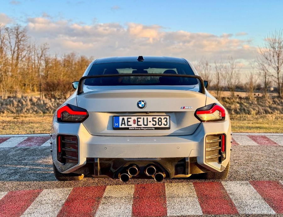A fiatalság széruma – BMW M2 Performance - STYLENEWS - Mobility - 2023 BMW M2, 2023 BMW M2 Performance teszt, BMW M2, BMW M2 teszt, 