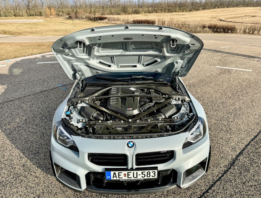 A fiatalság széruma – BMW M2 Performance - STYLENEWS - Mobility - 2023 BMW M2, 2023 BMW M2 Performance teszt, BMW M2, BMW M2 teszt, 