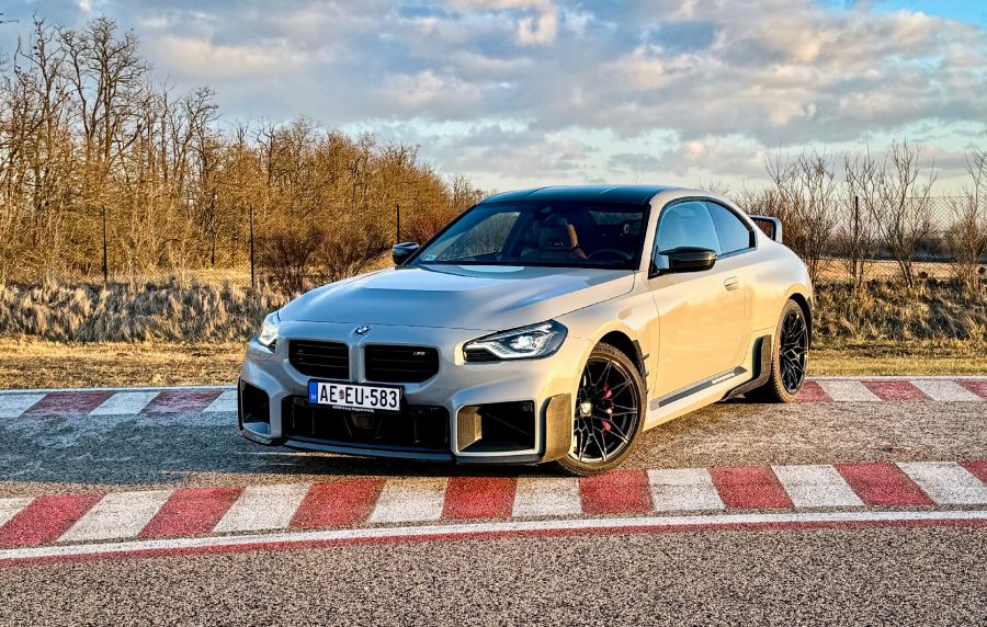 A fiatalság széruma – BMW M2 Performance - STYLENEWS - Mobility - 2023 BMW M2, 2023 BMW M2 Performance teszt, BMW M2, BMW M2 teszt, 