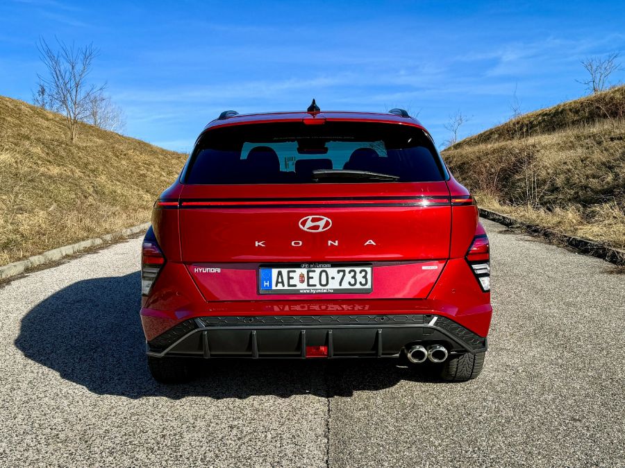 A katonatiszt – Hyundai Kona 1.6 GDi Hibrid - STYLENEWS - Mobility - 2024 Hyundai Kona 1.6 GDi Hibrid teszt, Hyundai Kona hybrid teszt, Hyundai Kona teszt, 