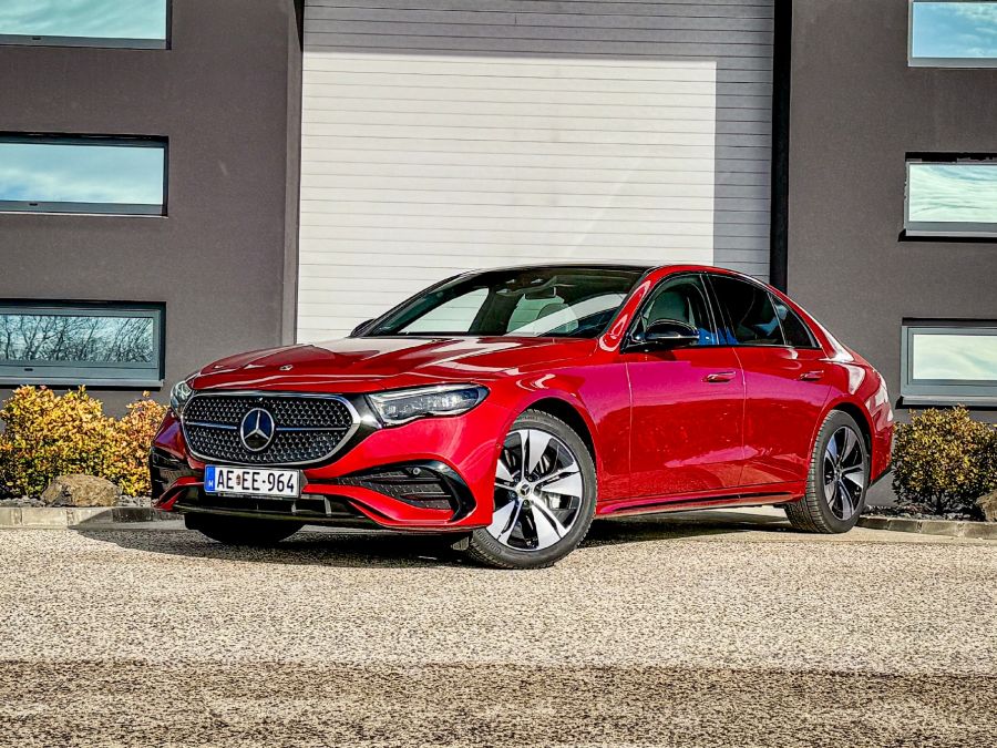 A legfontosabb bástyák és a kapcsolódó elvárások – Mercedes-Benz E220 d 4Matic limuzin - STYLENEWS - Mobility - e220 mercedes, e220 mercedes 2023, mercedes benz, mercedes e200 d 4Matic limuzin teszt, mercedes e220 dízel limuzin teszt, 