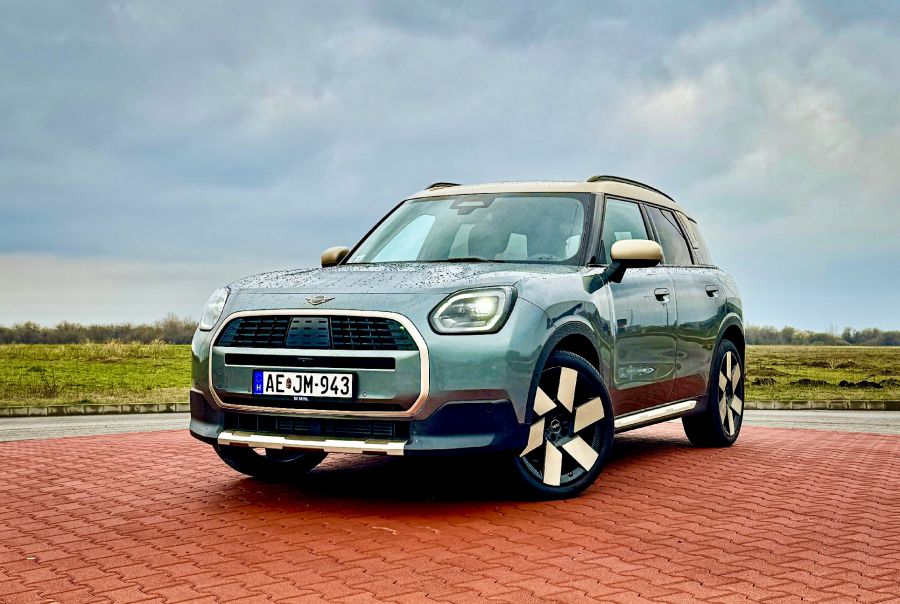 Magasan, boldogan, megújultan – Mini Countryman C Favoured Trim - STYLENEWS - Mobility - 2024 Countryman, 2024 mini countryman teszt, countryman 2024, countryman teszt, Mini Countryman benzin teszt, Mini Countryman C Favoured Trim teszt, 
