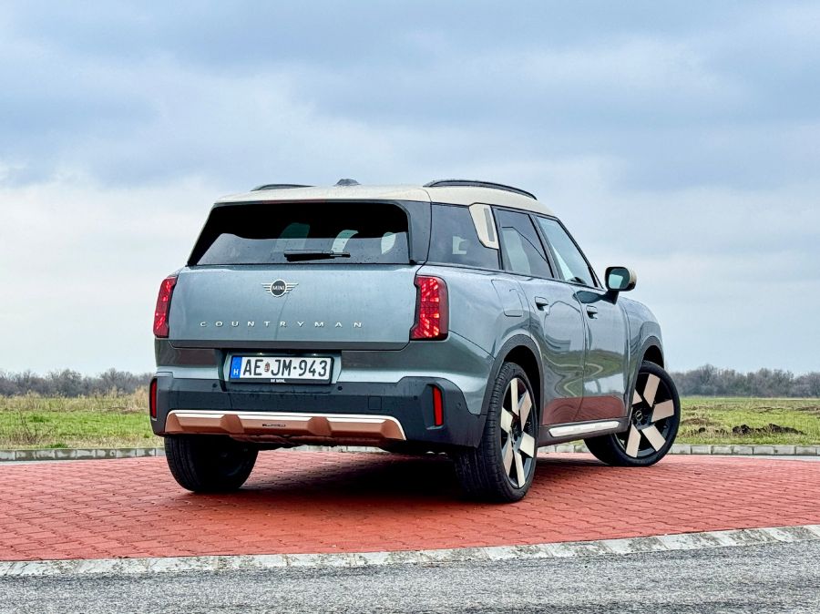 Magasan, boldogan, megújultan – Mini Countryman C Favoured Trim - STYLENEWS - Mobility - 2024 Countryman, 2024 mini countryman teszt, countryman 2024, countryman teszt, Mini Countryman benzin teszt, Mini Countryman C Favoured Trim teszt, 
