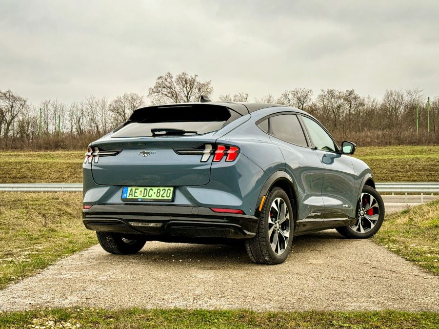 Versenyben, ár versenyben – Ford Mustang Mach-E Premium RWD - STYLENEWS - Mobility - ford mustang mach-e, mach-e mustang teszt, mach-e teszt, Mustang Mach e premium RWD teszt, 