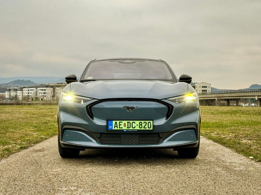 Versenyben, ár versenyben – Ford Mustang Mach-E Premium RWD - STYLENEWS - Mobility - ford mustang mach-e, mach-e mustang teszt, mach-e teszt, Mustang Mach e premium RWD teszt, 