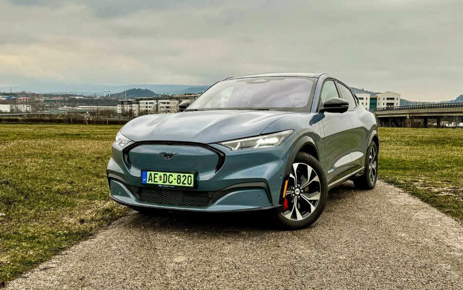 Versenyben, ár versenyben – Ford Mustang Mach-E Premium RWD - STYLENEWS - Mobility - ford mustang mach-e, mach-e mustang teszt, mach-e teszt, Mustang Mach e premium RWD teszt, 