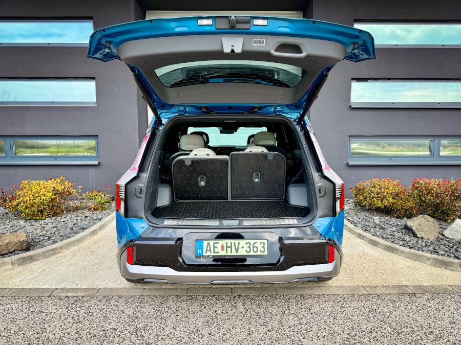 Az elektromos tank – KIA EV9 E384 AWD - STYLENEWS - Mobility - ev9, ev9 kia, ev9 teszt, Kia EV9 E384 AWD teszt, kia ev9 teszt, 