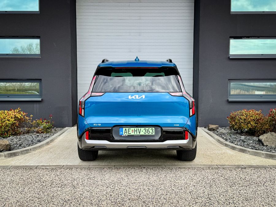 Az elektromos tank – KIA EV9 E384 AWD - STYLENEWS - Mobility - ev9, ev9 kia, ev9 teszt, Kia EV9 E384 AWD teszt, kia ev9 teszt, 