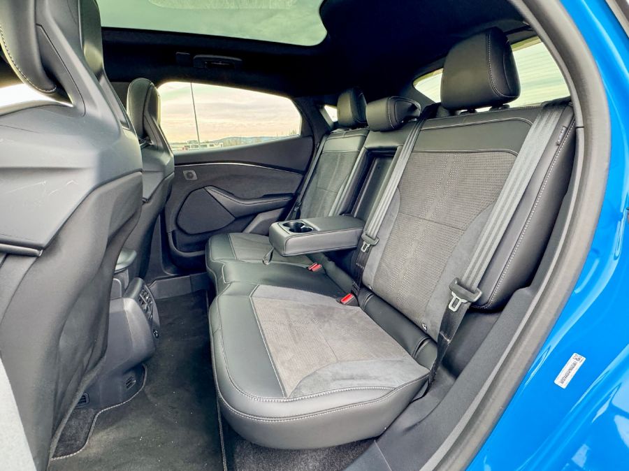 Az adatok és a valóság – Ford Mustang Mach-E GT és a Tesla Y Preformance - STYLENEWS - Mobility - Ford Mustang Mach E Gt, Ford Mustang Mach-E GT Tesla Y performance teszt, Mustang Mach-E GT összehasonlítás Tesla Y Performance, Mustang Mach-E GT teszt, Mustang Mach-e vs. Tesla Y teszt, Tesla Y performance, Tesla Y Performance teszt, 