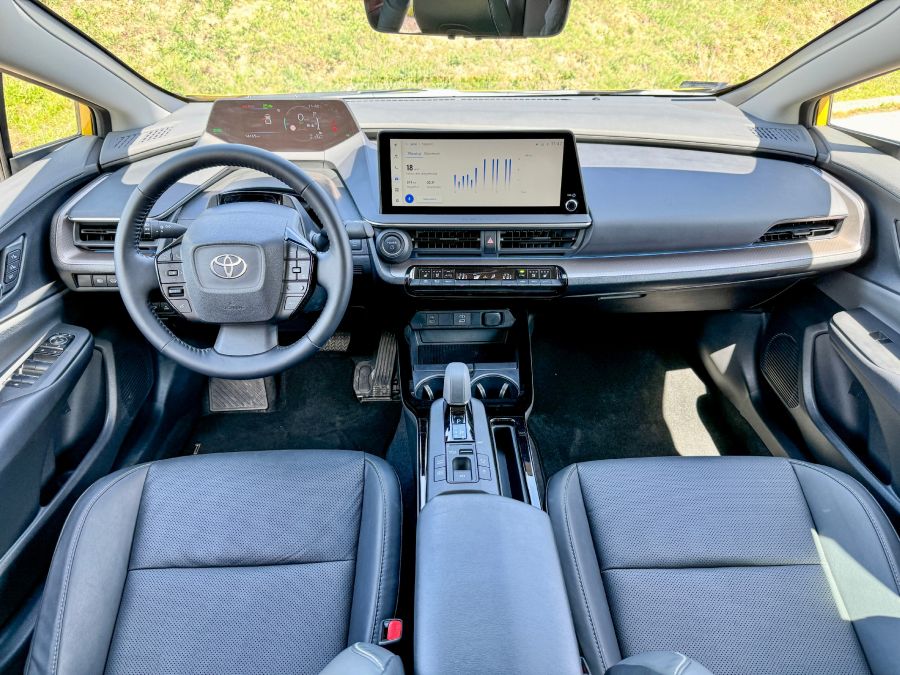 Minek nevezzelek? – Toyota Prius Plug-in Hybrid Executive - STYLENEWS - Mobility - 2023 Toyota Prius PHEV teszt, prius 2023, prius 2024, prius 5, prius plug in, Toyota Prius Plug-in Hybrid Executive teszt, Toyota Prius teszt, 