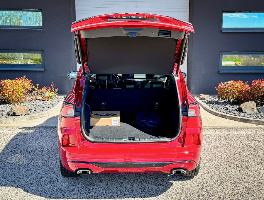 Attól, hogy nem fiatal, még ne írjuk le – Ford Kuga 2.5l Plug-In Hybrid AT FWD - STYLENEWS - Mobility - 2023 Kuga, Ford Kuga PHEV teszt, Ford Kuga plug-in hybrid teszt, Kuga ford, 