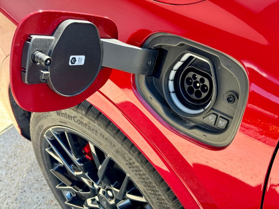 Attól, hogy nem fiatal, még ne írjuk le – Ford Kuga 2.5l Plug-In Hybrid AT FWD - STYLENEWS - Mobility - 2023 Kuga, Ford Kuga PHEV teszt, Ford Kuga plug-in hybrid teszt, Kuga ford, 